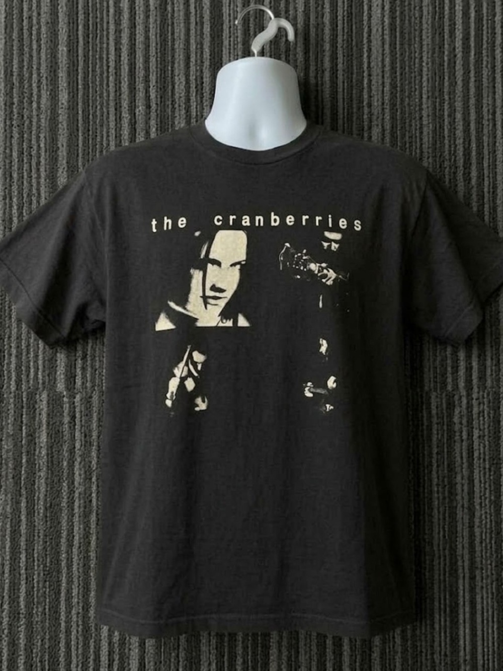 The Cranberries Dolores O'Riordan Band Graphic T-Shirt Black Gildan Tee